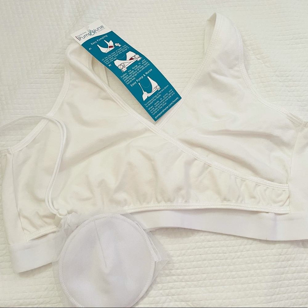 Hands-Free Pumping Bra & 4 Washable Breast Pads